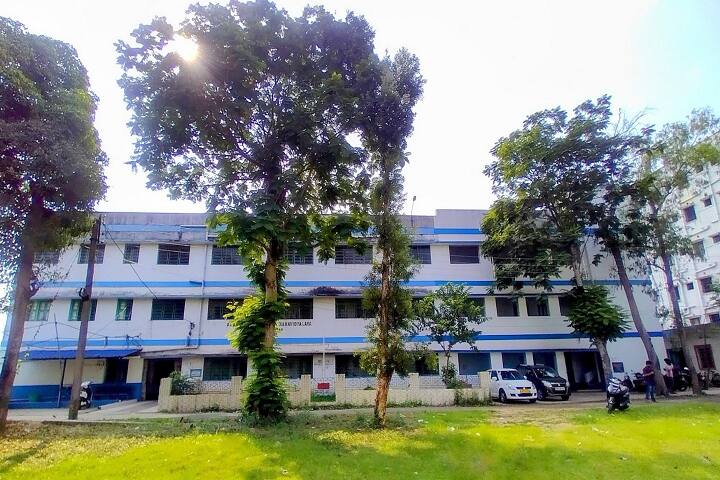 Azad Hind Fouz Smriti Mahavidyalaya campus in Howrah, West Bengal, India — photo 3
