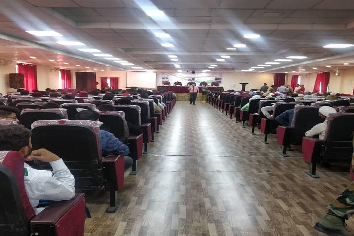College of Engineering and Technology campus in Rajouri, Jammu and Kashmir, India — photo 4