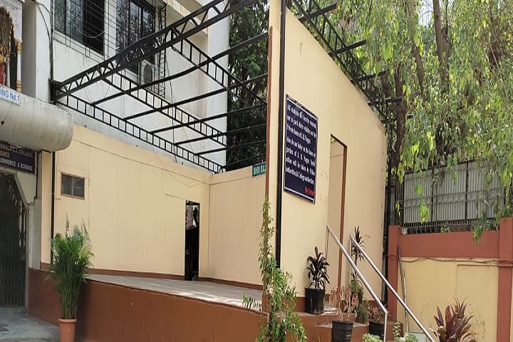 Smt Parmeshwaridevi Durgadutt Tibrewala Lions Juhu campus in Mumbai, Maharashtra, India — photo 1