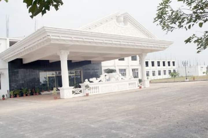 Nimra Institute of Engineering and Technology campus in Ongole, Andhra Pradesh, India — photo 1