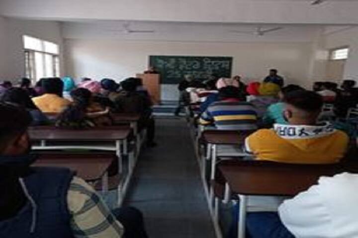 University College campus in Dhuri, Punjab, India — photo 6