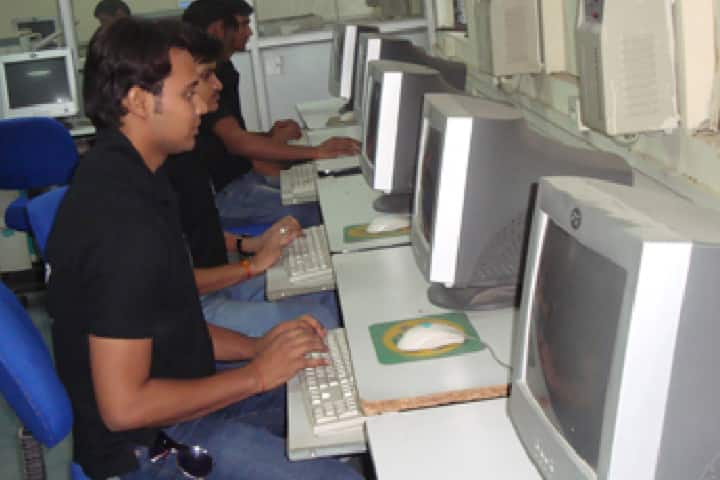 Motilal Nehru Institute of Research and Business Administration campus in Allahabad, Uttar Pradesh, India — photo 5