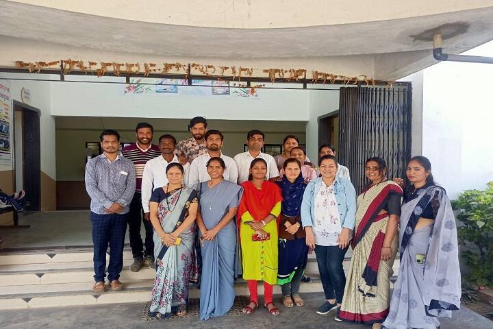 Jagdamba Education Society's SND Arts campus in Yeola, Maharashtra, India — photo 4