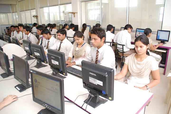 Rukmani Devi Institute of Science and Technology campus in Bhopal, Madhya Pradesh, India — photo 2