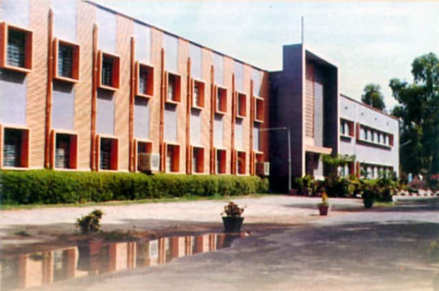 Ajmer Institute of Technology campus in Ajmer, Rajasthan, India — photo 2