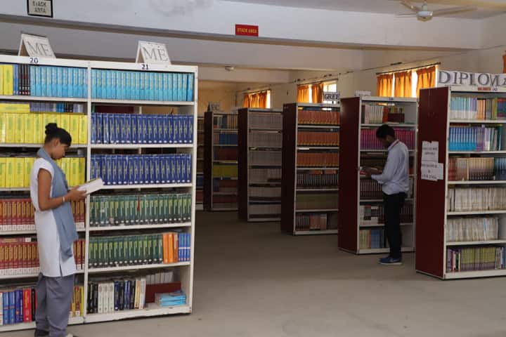 Oriental Engineering College campus in Kugawan, Madhya Pradesh, India — photo 4
