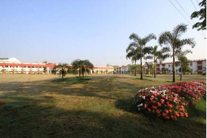 Orissa Engineering College campus in Bhubaneswar, Odisha, India — photo 2