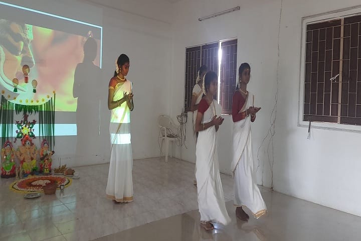 Cheran College for Women campus in Tirupur, Tamil Nadu, India — photo 2