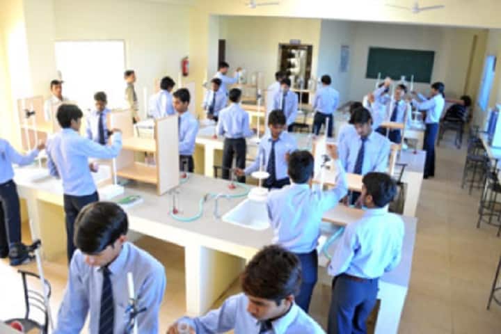 Rajasthan Engineering College campus in Dausa, Rajasthan, India — photo 4