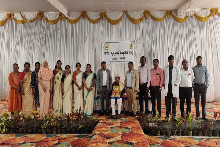 Haveri Institute of Medical Sciences campus in Haveri, Karnataka, India — photo 3