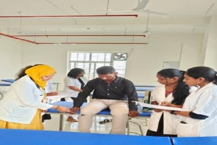 Haveri Institute of Medical Sciences campus in Haveri, Karnataka, India — photo 6
