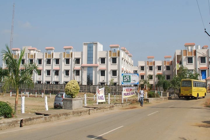 Laqshya Institute of Technology and Sciences campus in Khammam, Telangana, India — photo 1