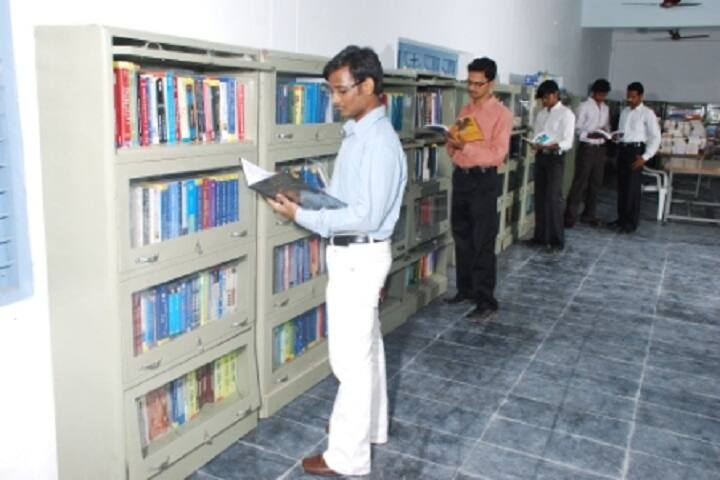 Ronald Ross PG College for Management Studies campus in Ibrahimpatnam, Telangana, India — photo 5