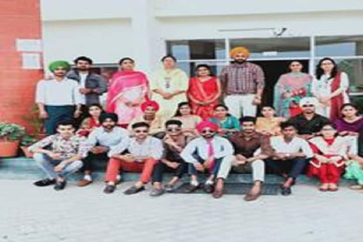 University College campus in Chunni Kalan, Punjab, India — photo 5
