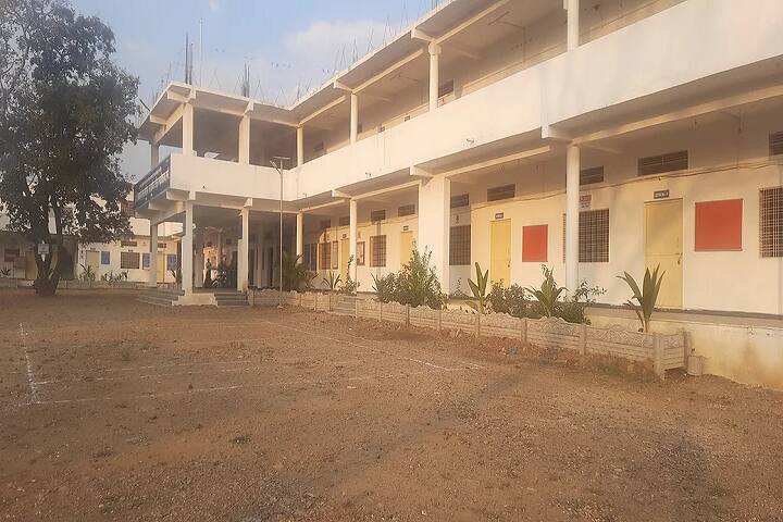 Late Babasaheb Deshmukh Gorthekar campus in Umri, Maharashtra, India — photo 3