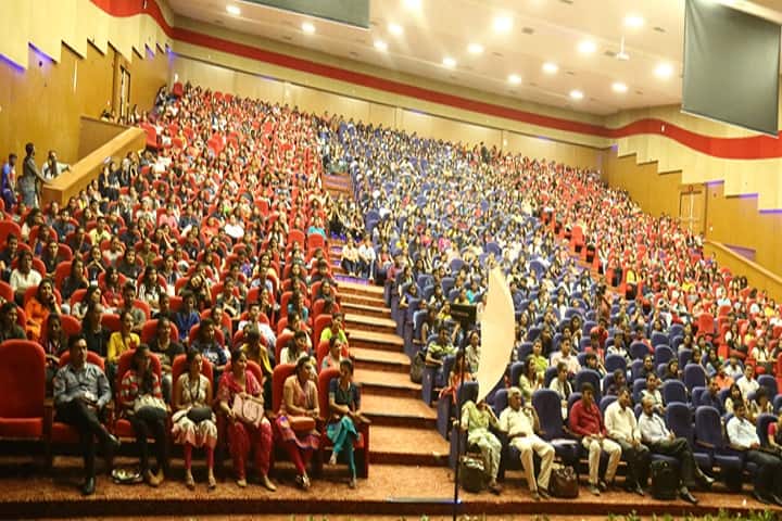 JG College of Physiotherapy campus in Ahmedabad, Gujarat, India — photo 2