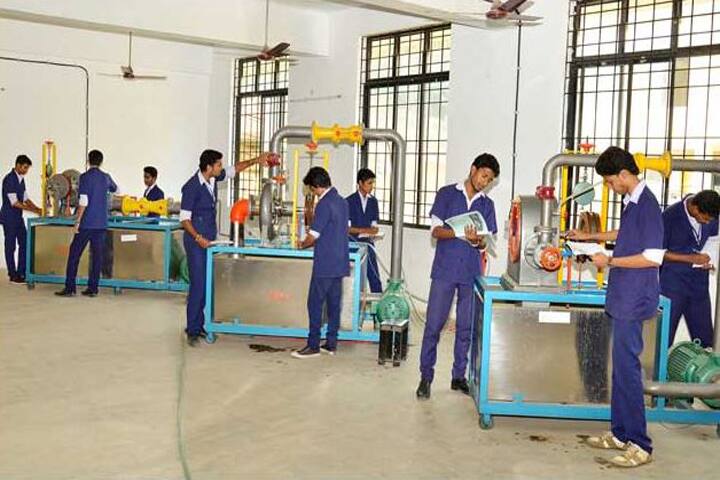 Holy Kings College of Engineering and Technology campus in Ernakulam, Kerala, India — photo 5