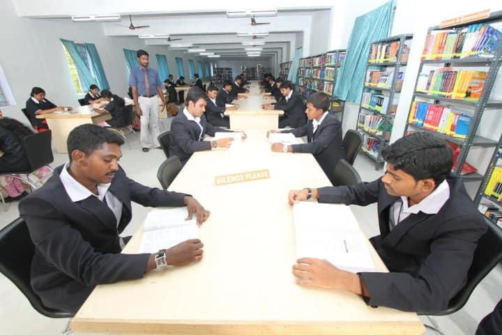 CR Engineering College campus in Madurai, Tamil Nadu, India — photo 2