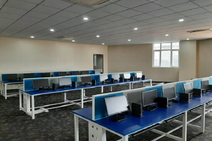 Dr Chandramma Dayananda Sagar Institute of Medical Education and Research campus in Hubli, Karnataka, India — photo 5