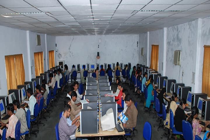 Medak College of Engineering and Technology campus in Hyderabad, Telangana, India — photo 3