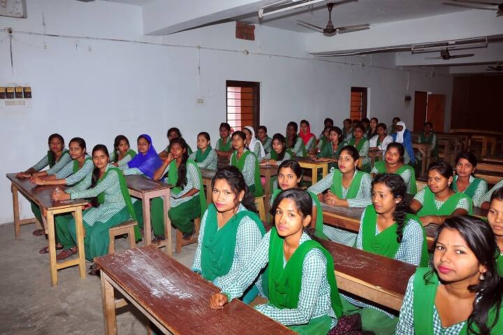 Ballavi Devi Mahila Degree Mahavidyalaya campus in Cuttack, Odisha, India — photo 3