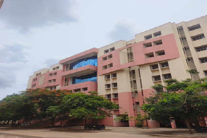 Bidar Institute of Medical Sciences campus in Bidar, Karnataka, India — photo 1