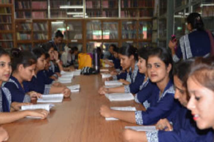 Vasantrao Naik Adhyapak Mahavidyalaya campus in Latur, Maharashtra, India — photo 4