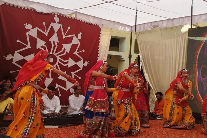 Arya Kanya Degree College campus in Allahabad, Uttar Pradesh, India — photo 6