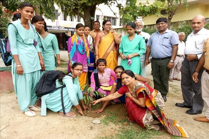 Deenanath Pandey Government Girls Post Graduate College campus in Deoria, Uttar Pradesh, India — photo 2