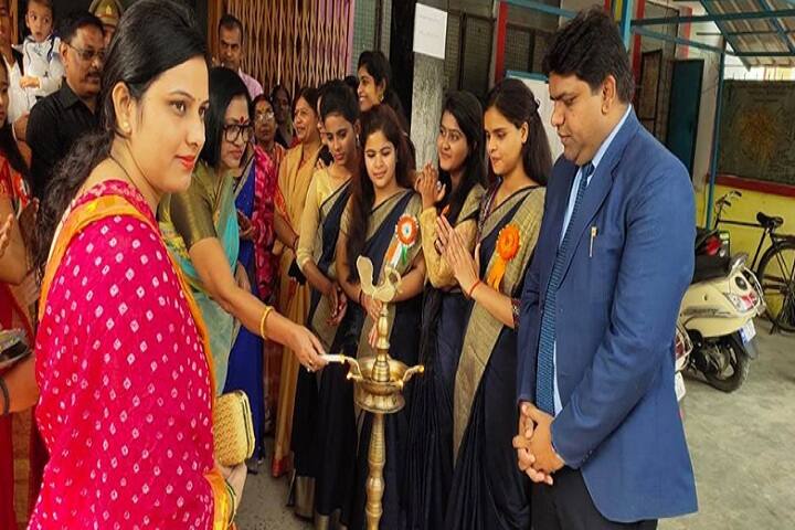 Deenanath Pandey Government Girls Post Graduate College campus in Deoria, Uttar Pradesh, India — photo 4