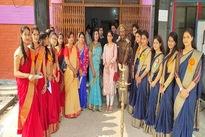 Deenanath Pandey Government Girls Post Graduate College campus in Deoria, Uttar Pradesh, India — photo 6