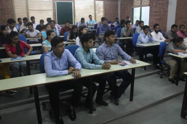 NIILM Centre for Management Studies campus in Greater Noida, Uttar Pradesh, India — photo 2
