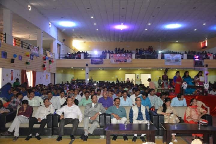 Vindhya Institute of Technology and Science campus in Jabalpur, Madhya Pradesh, India — photo 1