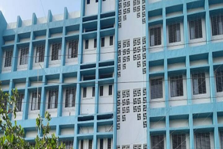 Sindhu Education Society's Swami Hansmuni Maharaj Degree College of Commerce, Ulhasnagar campus in Ulhasnagar, Maharashtra, India