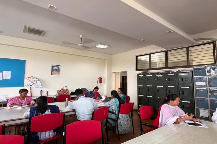 Mahendra Pratap Sharada Prasad Singh College of Science and Commerce campus in Mumbai, Maharashtra, India — photo 6