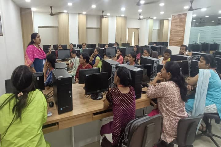 Saket Gyanpeeth's Saket College of Education campus in Thane, Maharashtra, India — photo 2