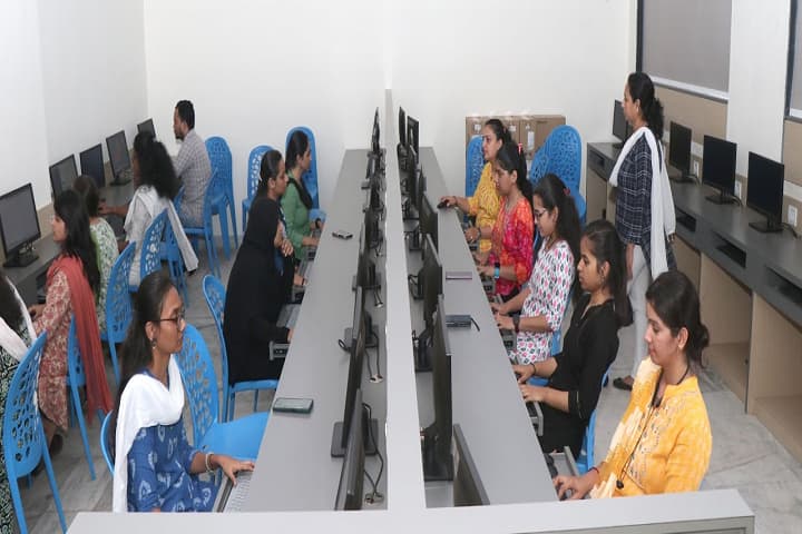 Tilak Education Society's Sarada Kurup College of Education campus in Navi Mumbai, Maharashtra, India — photo 4