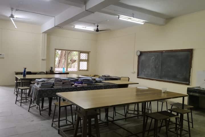 Dr Rafiq Zakaria College for Women campus in Aurangabad, Maharashtra, India — photo 3