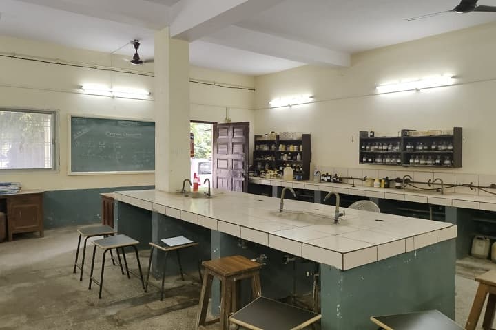 Dr Rafiq Zakaria College for Women campus in Aurangabad, Maharashtra, India — photo 4