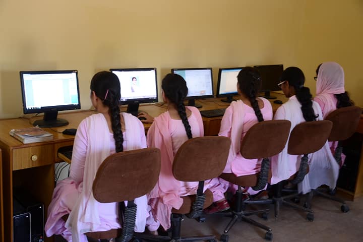 Maharaj Lal Dass Brahma Nand Bhuriwale Garibdassi Girls College campus in Shaheed Bhagat Singh Nagar, Punjab, India — photo 3