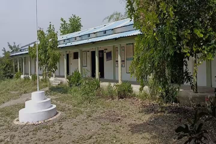 Vidarbha Youth Welfare Society's Prof Rajabhau Deshmukh Kala Mahavidyalaya campus in Amravati, Maharashtra, India — photo 1
