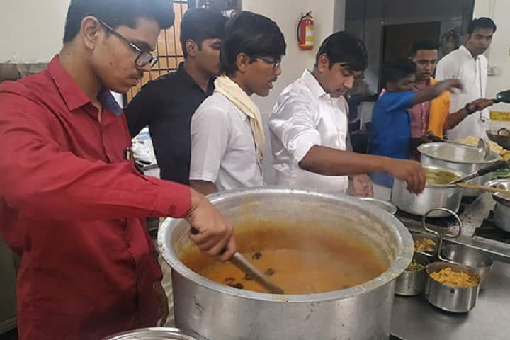 Shri LP Raval College campus in Mira Bhayandar, Maharashtra, India — photo 3
