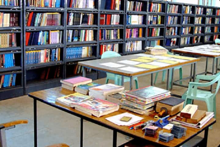 RR International College of Commerce and Science campus in Mumbai, Maharashtra, India — photo 4