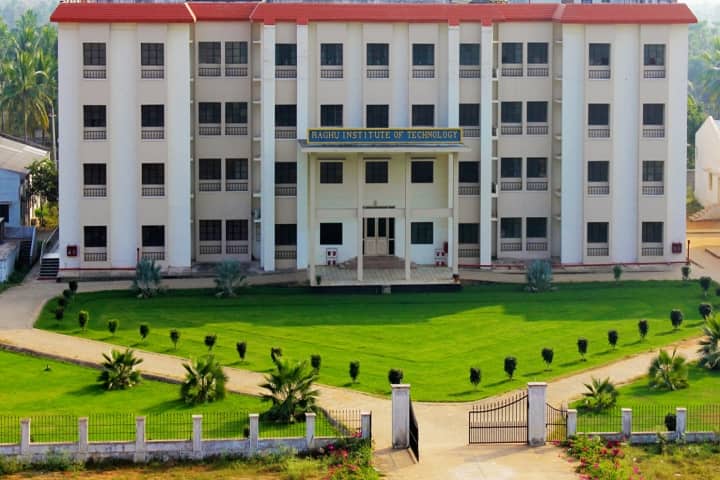 Raghu Institute of Technology campus in Visakhapatnam, Andhra Pradesh, India — photo 1
