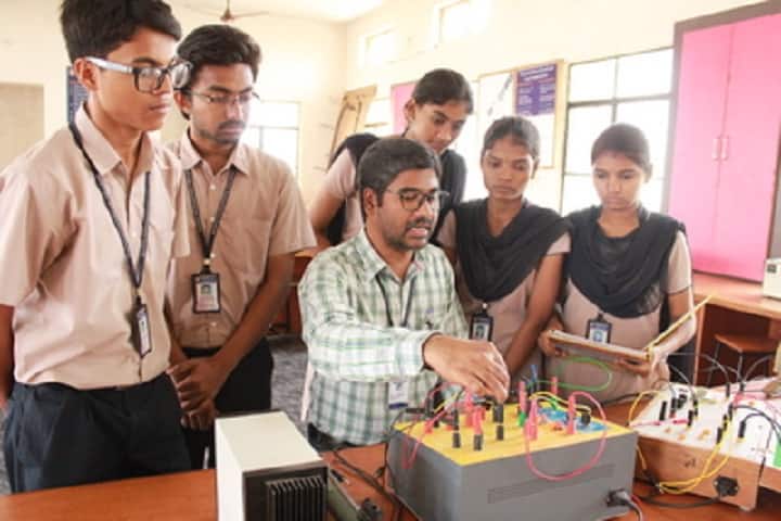 Raghu Institute of Technology campus in Visakhapatnam, Andhra Pradesh, India — photo 2
