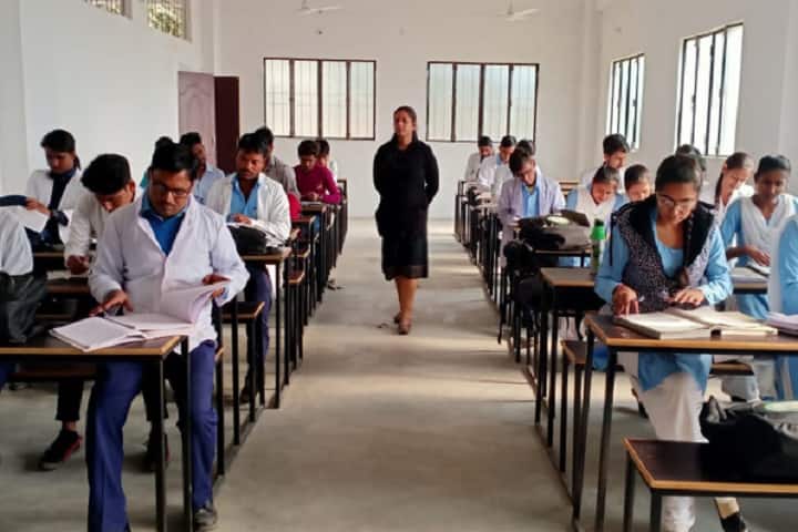 Qadar Ahmad Khan College of Pharmacy campus in Lucknow, Uttar Pradesh, India — photo 1