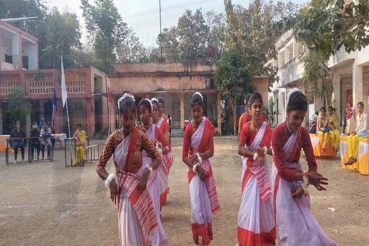 Yodh Singh Namdhari Mahila College campus in Daltonganj, Jharkhand, India — photo 5