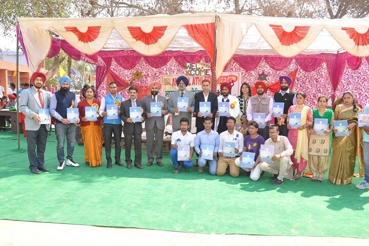 University College campus in Moonak, Punjab, India — photo 5