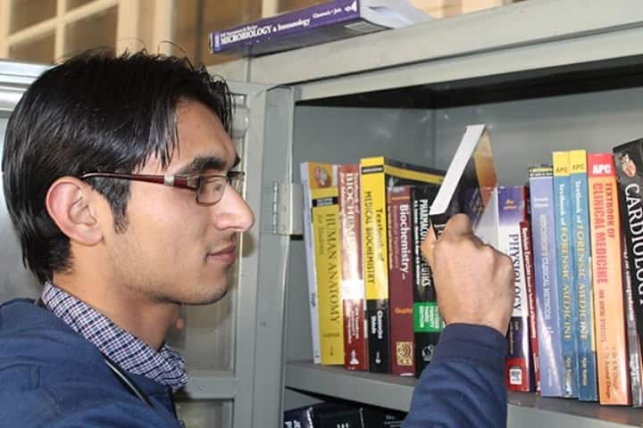GMC Srinagar campus in Srinagar, Jammu and Kashmir, India — photo 6