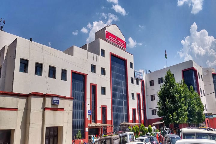 Government Medical College and Associated Hospital campus in Rajouri, Jammu and Kashmir, India — photo 1